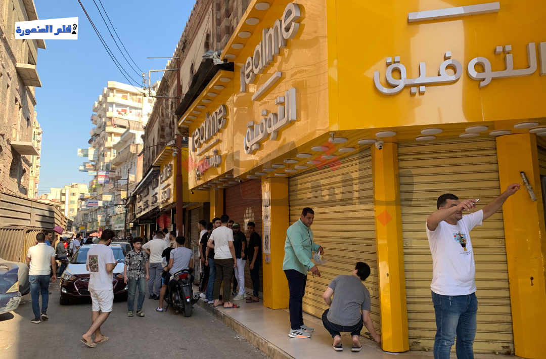 إغلاق محال الهواتف المحمولة بالدقهلية بعد إعادة فرض رسوم جمركية بأثر رجعي