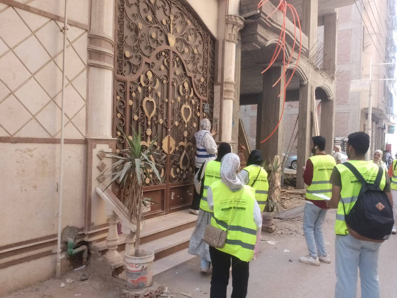 صورة أرشيفية لحملة توعية الأهالي بفصل المخلفات