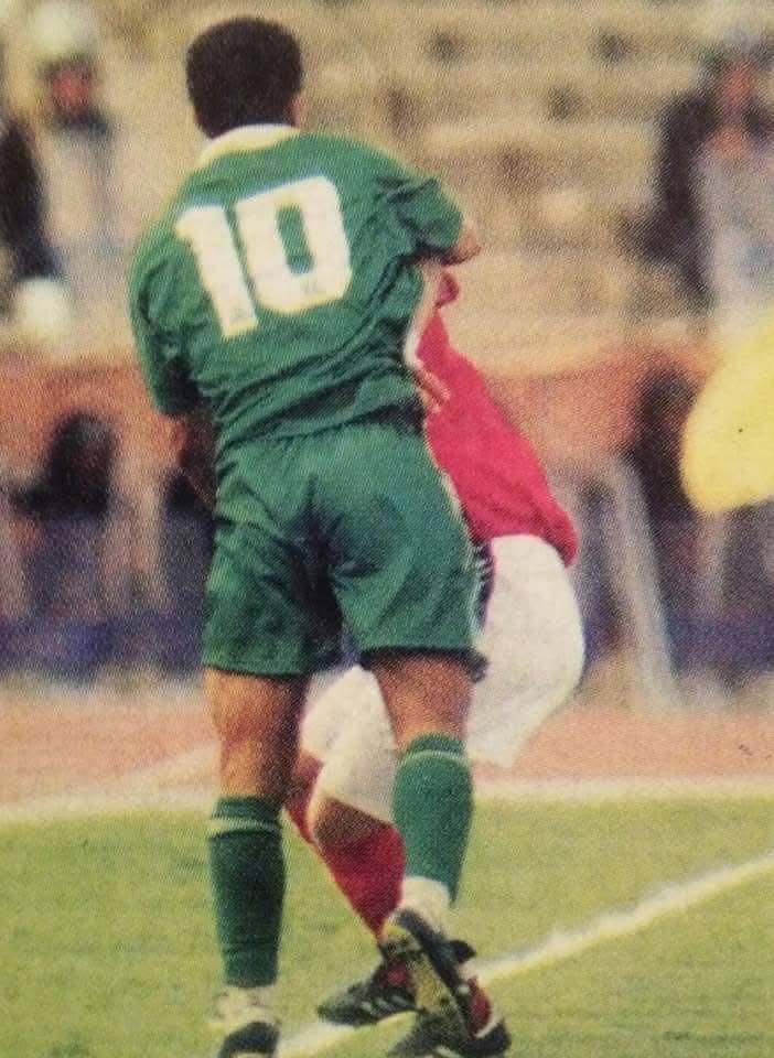 لاعب كرة القدم إبراهيم المصري مارادونا بورسعيد