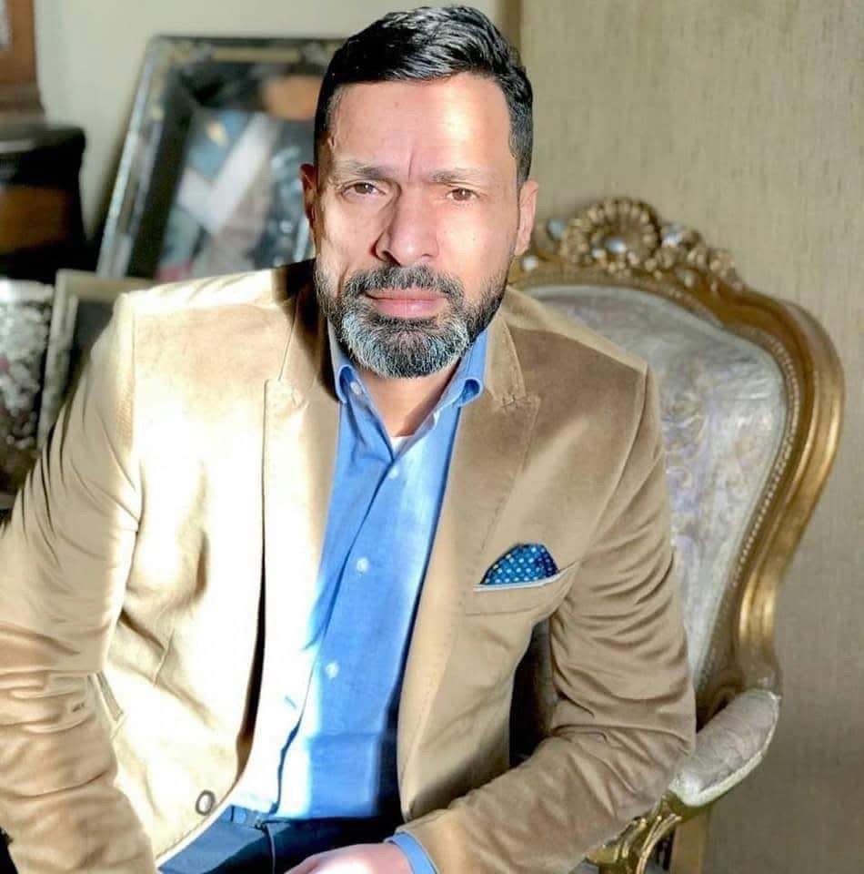 لاعب كرة القدم إبراهيم المصري مارادونا بورسعيد