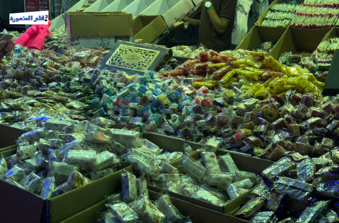 تقسيط حلوى المولد النبوي