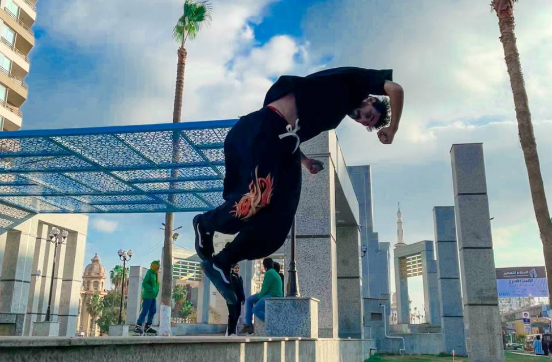 ناصر لاعب باركور