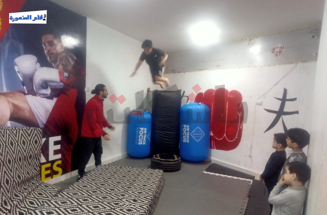 ناصر لاعب باركور