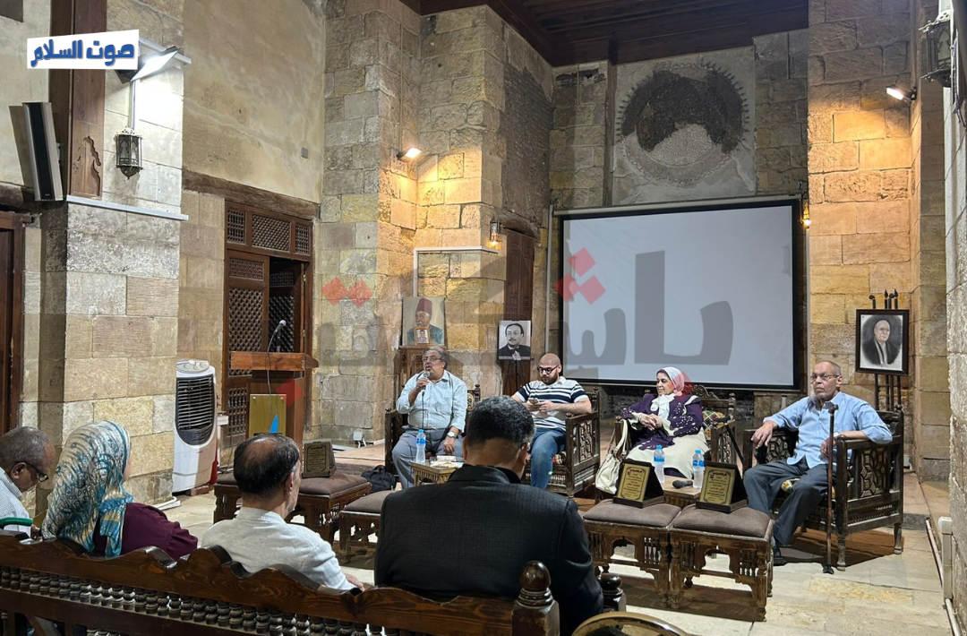 الملتقى الثالث للعامية المصرية الشاعر مجدي نجيب