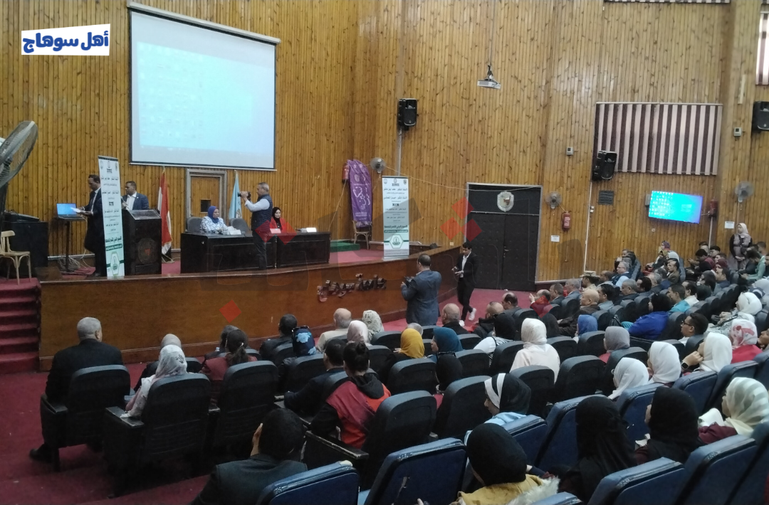 الأسبوع البيئي التاسع بجامعة سوهاج