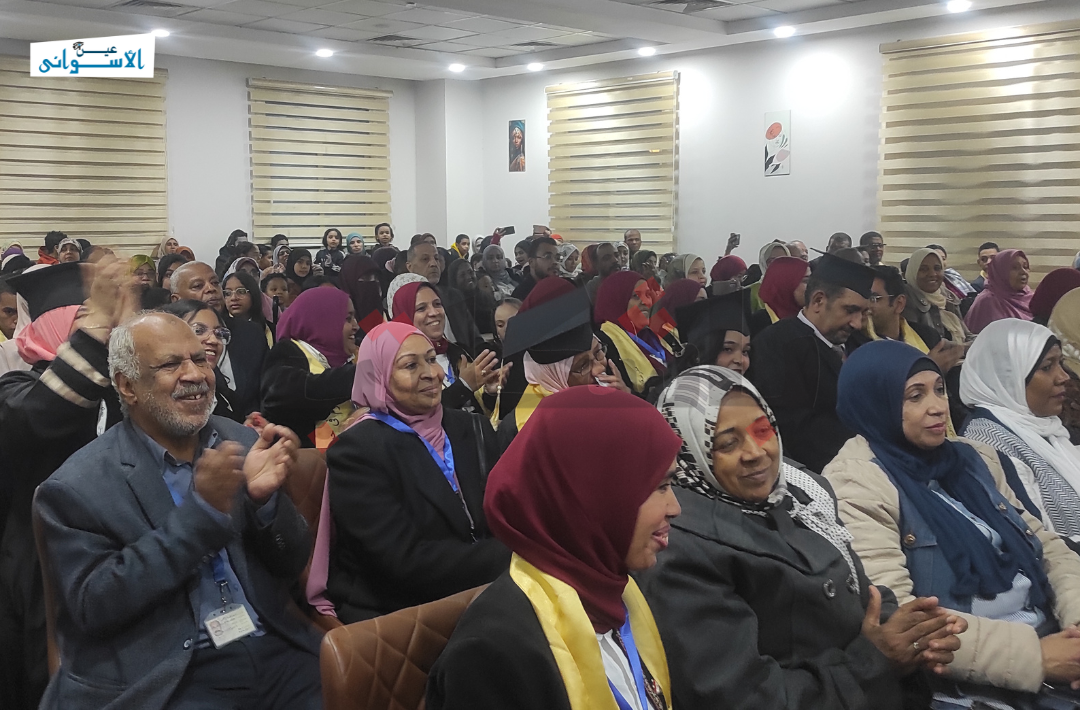 حفل تخرج الدفعة الأولى بمدرسة خضير البورسعيدي