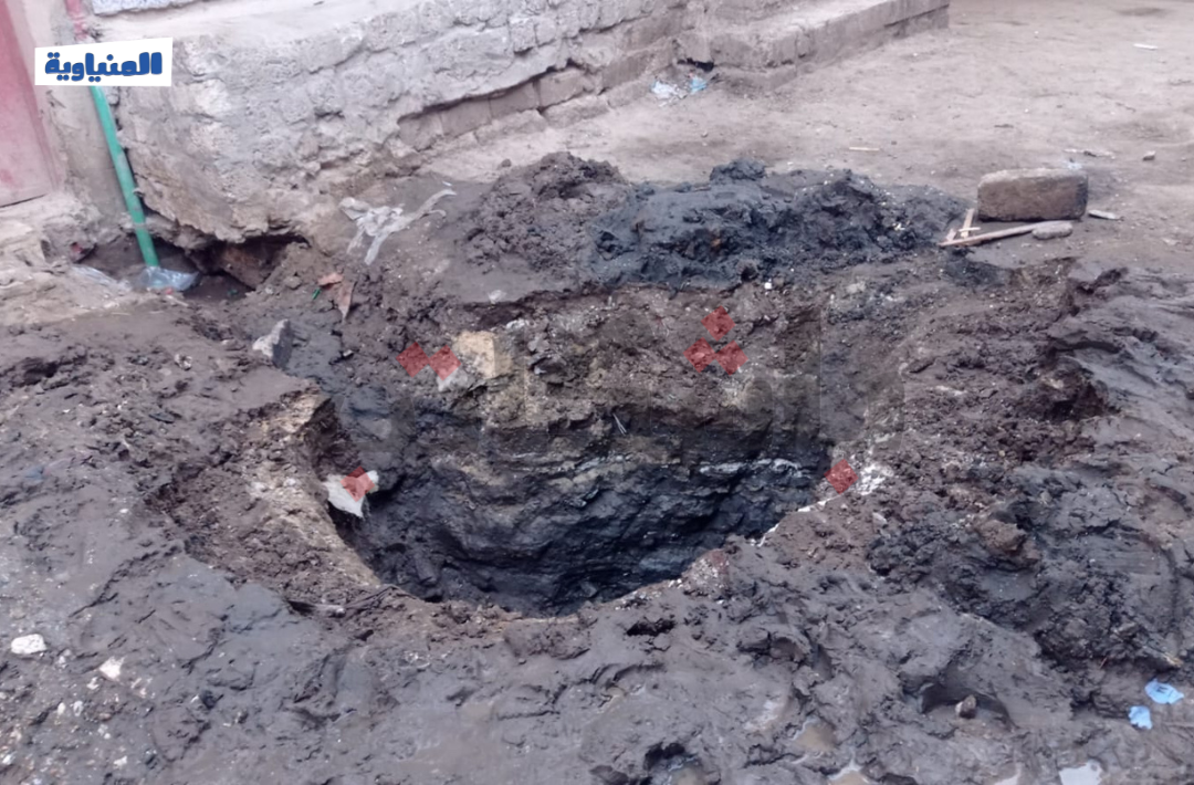 غياب شبكة الصرف الصحي بقرية أبو فليو