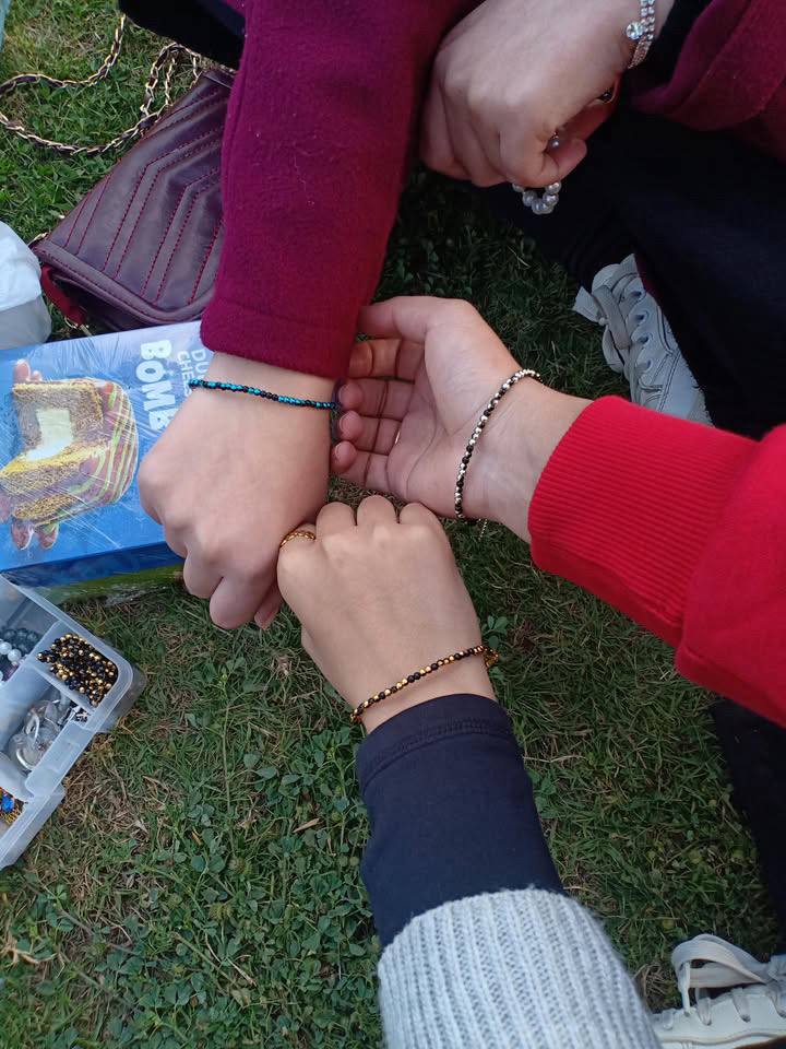 "بسملة".. حوّلت "الإكسسورات" من هواية إلى مصدر دخل بالمنصورة