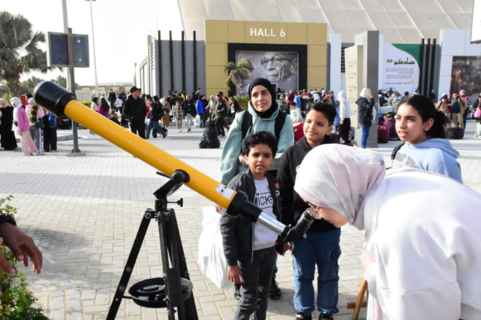 نجوم وكواكب للأطفال .. "فلك" تشارك في معرض الكتاب