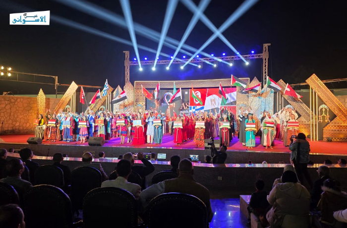 مهرجان أسوان الدولي.. رقصة جمعت العالم على خشبة مسرح (ألبوم صور)