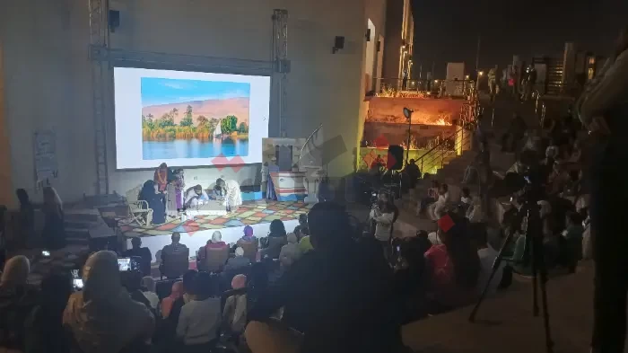 حفل تخرج طلاب مدرسة "كروما" للثقافة والفنون بمكتبة مصر بأسوان