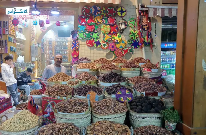 اغسل البلح جيدًا قبل تناوله.. احذر من "البودرة" البيضاء أو "البرشامة"