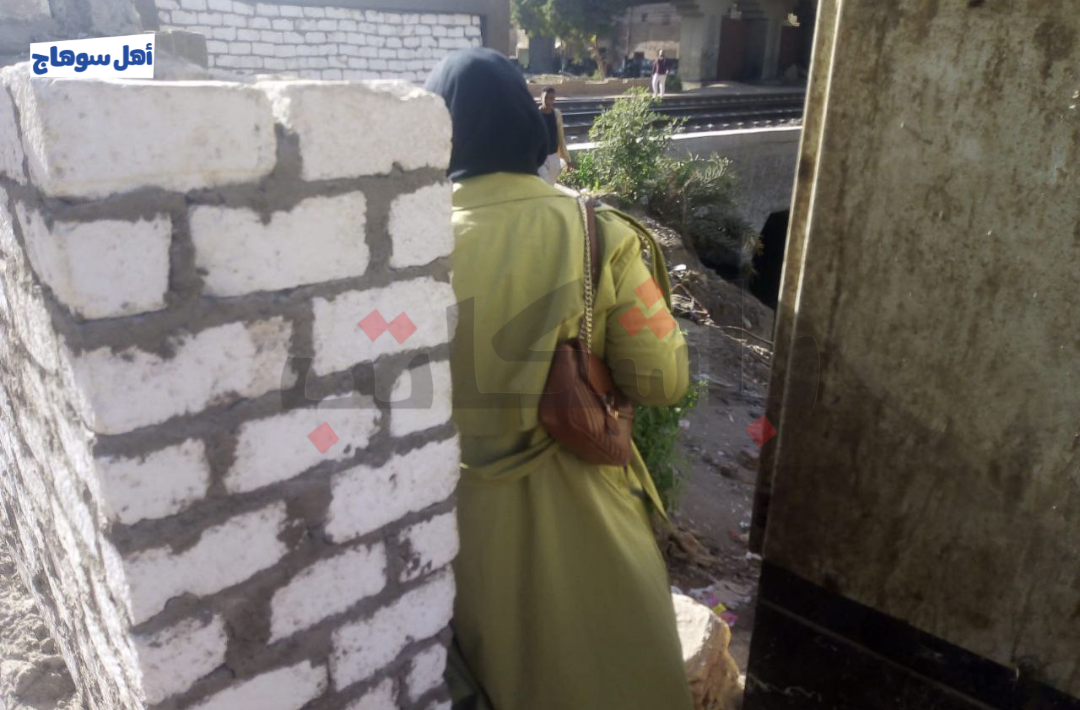 كوبري مزلقان السكة الحديد في سوهاج