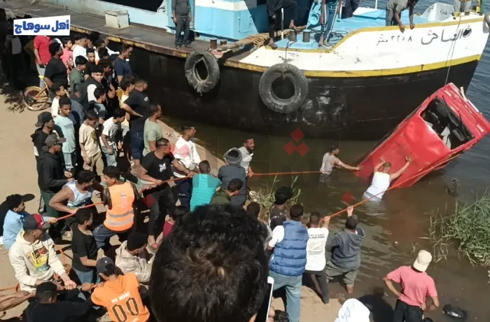 وفاة أم وطفلها.. تفاصيل سقوط سيارة من عبارة جزيرة الشورانية