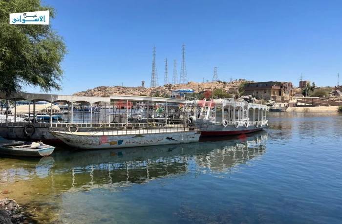 سيارات متنقلة لحل أزمة البنزين في أسوان وسط غياب اللنشات السياحية