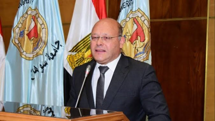 "طب سوهاج" يفوز بالمركز الثاني في مسابقة جراحة الصدر للجامعات المصرية