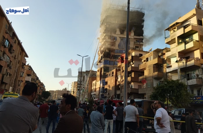 حريق في برج معهد الاتصالات.. والحماية المدنية تدفع بـ8 سيارات إطفاء