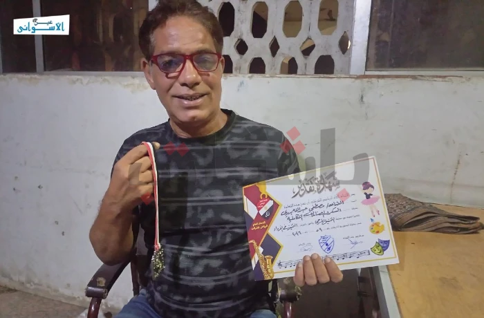 مصطفى الأسواني.. 40 عامًا على المسرح تُتوج بجائزة التميز عن "عتريس"