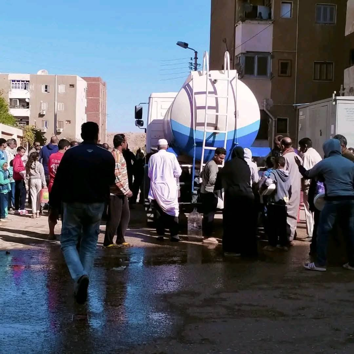 في بلد السد العالي.. نرصد معاناة الطلاب المتضررين من انقطاع المياه