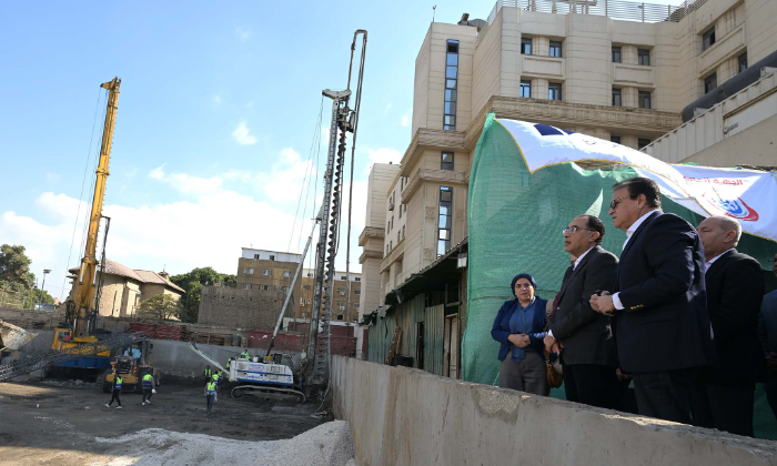 أزمة جديدة.. منع دخول المرافقين مع مرضى الأورام بمستشفى هرمل