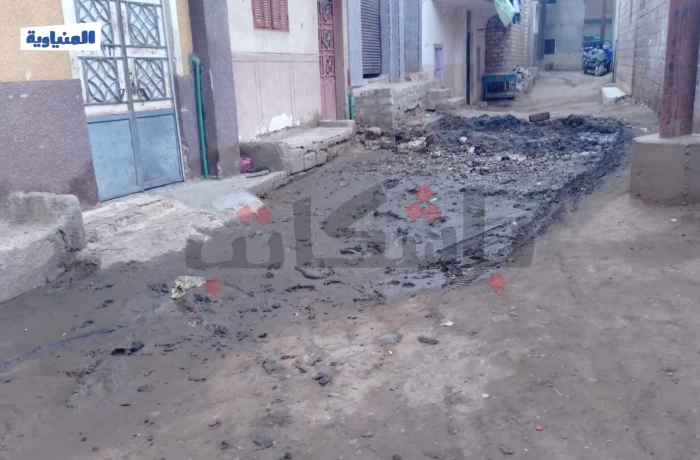 "نزح الطرنشات" خطر يهدد سكان  "أبو فليو".. أين شبكة الصرف الصحي؟