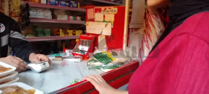 أهالي سوهاج يشكون انقطاع الاتصالات.. ومصدر يؤكد عودة الخدمات تدريجيا