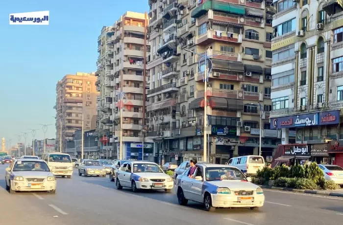 بعد ارتفاع أسعار البنزين.. هل يلتزم "تاكسي بورسعيد" بالتسعيرة؟