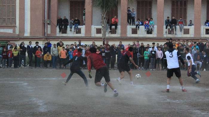 With fireworks and drums … Spectators cheer “Zayyat” Ramadan Tournament