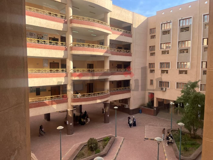 شهود عيان يروون تفاصيل طعن طالب في جامعة سوهاج