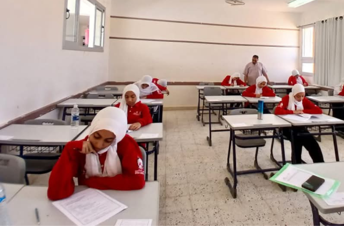 "خدنا إجازة" .. الانجليزي يختتم امتحانات "تكنولوجيا" المنيا 