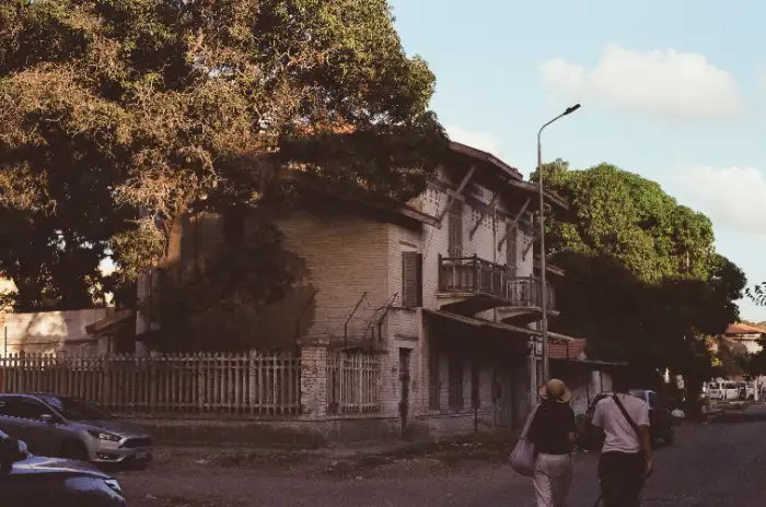 "بورسعيد بين يوم ويوم".. معرض فوتوغرافي يرصد تغير ملامح المدينة