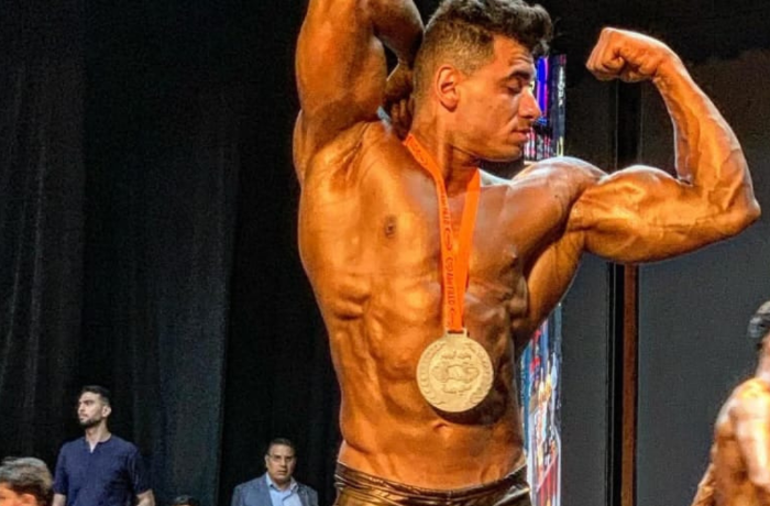 "الشعار".. مشوار طويل من النحافة إلى العالمية